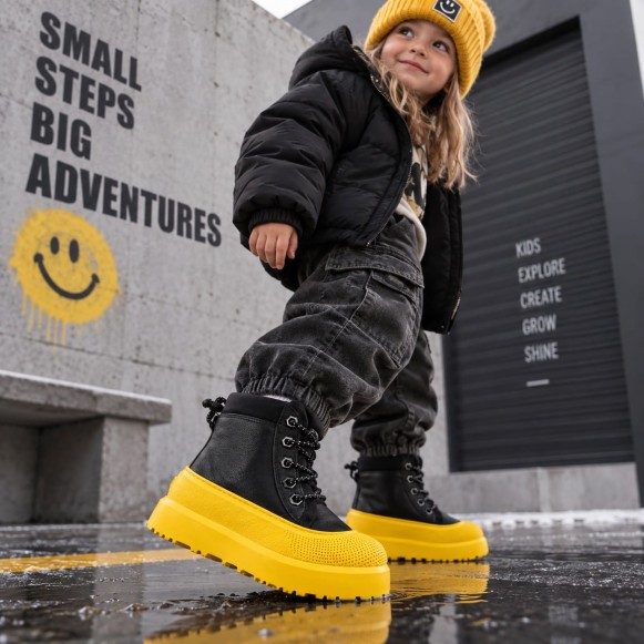 Детские ботинки UGG Kids Neumel Hybrid Black Leather Summer