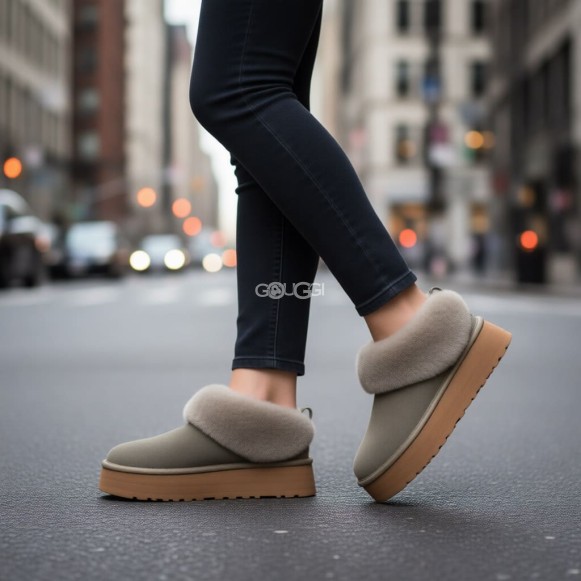 Женские слипоны на платформе Ugg Platform Tazzelle Moss Green