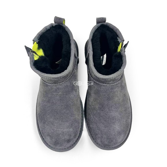 Ugg Women&#039;s Ultra Mini Grey Zip