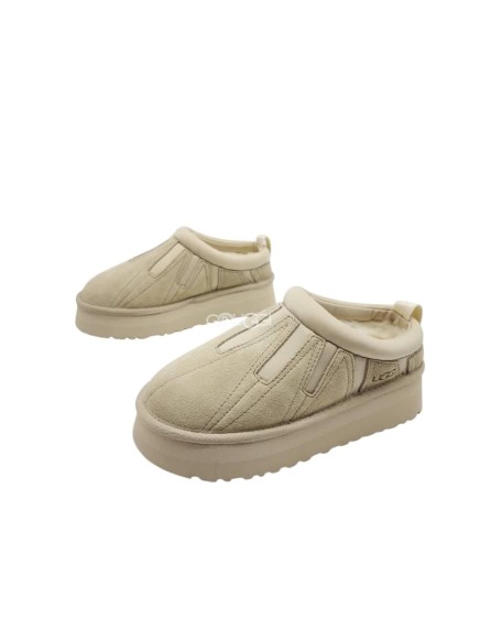 Женские слипоны Ugg Classic Slipons Sand